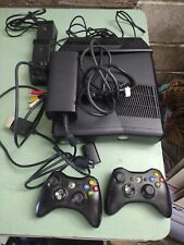 Console preto brilhante Microsoft Xbox 360 S com Kinect 250GB (NTSC), usado comprar usado  Enviando para Brazil
