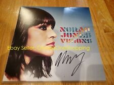 LP de vinil autografado assinado Norah Jones Visions cor verde-azulada Barnes Noble BN comprar usado  Enviando para Brazil