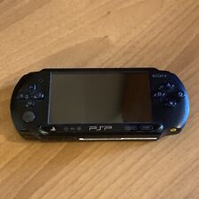 Console PSP STREET E1004 Sony Playstation Portable + Caricatore + SD 4GB na sprzedaż  Wysyłka do Poland