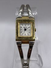 Usado, Relógio de quartzo feminino Guess prata ouro mostrador quadrado de dois tons 20 mm - Nova bateria comprar usado  Enviando para Brazil