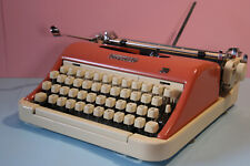 Hermosa máquina de escribir Torpedo 30 vintage doble tono salmón/crema color, usado segunda mano  Embacar hacia Argentina