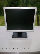 HP LE1711 LCD Flat Screen Computor Computer Monitor 17'' Silver for sale  Shipping to South Africa