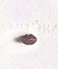 Pandora charm baciami usato  Italia