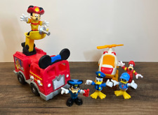 Juego de helicóptero de bomberos y rescate Mickey Mouse Goofy oficiales de policía médico segunda mano  Embacar hacia Argentina