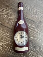 Usado, Reloj de pared en forma de botella de vino de 16"" marrón elegante decoración de cocina o bar segunda mano  Embacar hacia Argentina