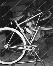 crp-14363 1940 sincera Evelyn Keyes con su cámara y nueva (de colección) bicicleta de ejercicio segunda mano  Embacar hacia Argentina