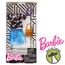 Blusa Barbie floral e shorts jeans pacote da moda 2018 Mattel FLP79 comprar usado  Enviando para Brazil