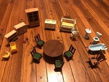 Lote miniatura de 20 peças de móveis mistos vintage para casa de bonecas banheiro, bebê, etc, usado comprar usado  Enviando para Brazil