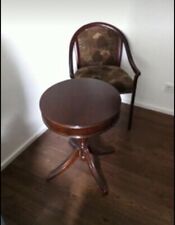 Kleiner süßer Tisch inkl. Stuhl aus den 70er Jahre gebraucht kaufen  Worzeldf.,-Kornburg,-Katzwang