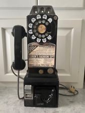 Antiguo teléfono de pago con dial giratorio de la década de 1950 eléctrico de la ciudad de Nueva York 3 ranuras para monedas segunda mano  Embacar hacia Argentina