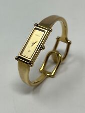 Relógio de pulso feminino vintage Gucci Horsebit folheado a ouro quartzo tamanho 6" modelo 1500 comprar usado  Enviando para Brazil