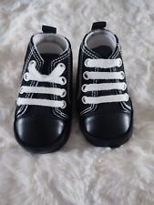 Chaussures bébé noir d'occasion  Le Péage-de-Roussillon