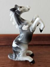 Casa de bonecas cavalo miniatura porcelana cinza branco vintage criação 2,25", usado comprar usado  Enviando para Brazil