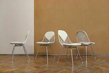 Zestaw czterech vintage Charles Eames Tapicerowane druciane bikini DKX Krzesła do jadalni Biurko, używany na sprzedaż  PL