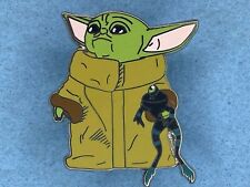Broche Grogu (Baby Yoda The Child) Mandalorian Disney Fantasia Star Wars comprar usado  Enviando para Brazil