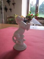 Cheval porcelaine socle d'occasion  Ussac