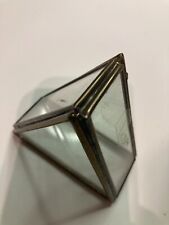 Petite boite triangulaire d'occasion  Aimargues