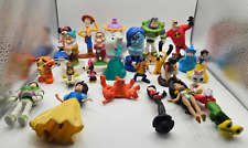 Lote de 24 artículos de juguete de Disney para niños, adultos, coleccionables, princesas, Toy Story segunda mano  Embacar hacia Mexico