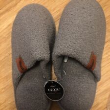 Unisex grey slippers for sale  NOTTINGHAM