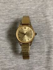 Reloj de pulsera vintage Timex cuarzo dorado celda en T para damas que no funciona segunda mano  Embacar hacia Argentina