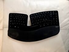 Teclado sem fio ergonômico esculpido Microsoft modelo 1559 - SOMENTE peças de reposição para teclado comprar usado  Enviando para Brazil