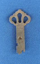 Usado, Cofre antigo Russell & Erwin, chave de pressão cadeado Columbia Lock, 1 7/8" de comprimento, #582 comprar usado  Enviando para Brazil
