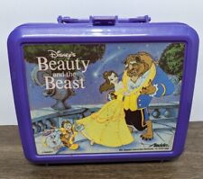 Lunchero Aladdin de Colección Disney La Bella y la Bestia Plástico Púrpura Hecho en EE. UU., usado segunda mano  Embacar hacia Argentina