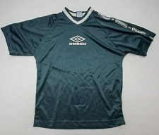 Camiseta deportiva vintage de Umbro para hombre grande verde entrenamiento de fútbol kit con logotipo años 90 segunda mano  Embacar hacia Argentina