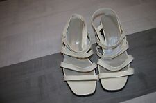 Sandales blanches femme d'occasion  Claye-Souilly