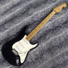 Usado, Fender Deluxe Powerhouse Stratocaster 1998 (1998) negra segunda mano  Embacar hacia Argentina