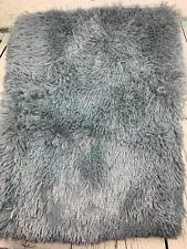 white gray plush rug for sale  Mccordsville