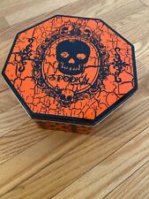 caixa de lata de biscoitos doces decoração de exibição de Halloween casa caveira assustadora caixa laranja, usado comprar usado  Enviando para Brazil