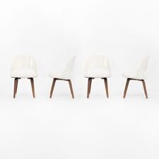 Conjunto de quatro cadeiras laterais executivas sem braços Eero Saarinen Knoll década de 1950 com pernas de madeira comprar usado  Enviando para Brazil