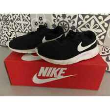 Chaussures nike .34 d'occasion  Puygouzon