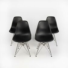 Cadeiras de jantar 2018 Herman Miller Eames DSR preto plástico com bases Eiffel conjunto de 4, usado comprar usado  Enviando para Brazil