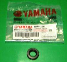 Yamaha oil seal d'occasion  Expédié en Belgium