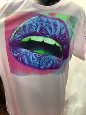 Usado, Camiseta Four20tees Rosa Cannabis Boca Labios Ropa XL para Alma Suave segunda mano  Embacar hacia Argentina