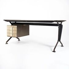 Mesa de três gavetas Arco Office década de 1960 por Studio BBPR para Olivetti Sintesis Itália, usado comprar usado  Enviando para Brazil