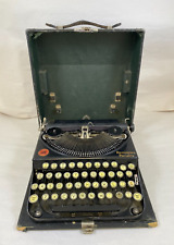 Usado, Máquina de escrever portátil REMINGTON com estojo, chaves de vidro, precisa de reparo, como está comprar usado  Enviando para Brazil