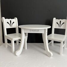 Usado, Conjunto de cadeira de mesa de madeira KidKraft para bonecas de 18 polegadas casa de bonecas branca boa comprar usado  Enviando para Brazil