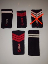 Paire epaulettes fourreux d'occasion  Lille