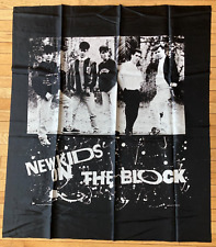 Vintage NOVO KIDS On The BLOCK Porta Banner 1989 NKOTB Cartaz de Seda Pendurado na Parede, usado comprar usado  Enviando para Brazil