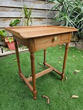 Petite table ancienne d'occasion  Grasse