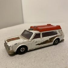 Matchbox voiture ambulance d'occasion  Louvres