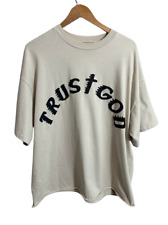 Camiseta Kanye West Sunday Service x CPFM Trust God M “Bone” comprar usado  Enviando para Brazil