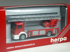 Usado, (HR-3) Herpa 044332 Mercedes Atego Feuerwehr Drehleiter in OVP comprar usado  Enviando para Brazil