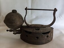 Ferro antigo vintage de ferro fundido e latão para roupas a vapor com cabo de madeira comprar usado  Enviando para Brazil