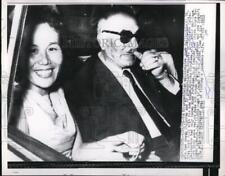 1958 Press Photo milionário argentino José Callicchio com nova noiva Michiko, usado comprar usado  Enviando para Brazil