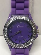 Usado, Reloj de pulsera informal Geneva púrpura de cuarzo con diamantes de imitación para niñas y mujeres púrpura segunda mano  Embacar hacia Argentina