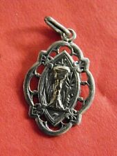 Medaille religieuse ancienne. d'occasion  Saintes